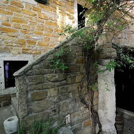 בית הארחה Traditional Istrian Stone House *