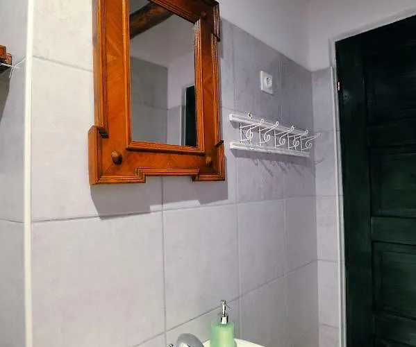 Traditional Istrian Stone House Konukevi