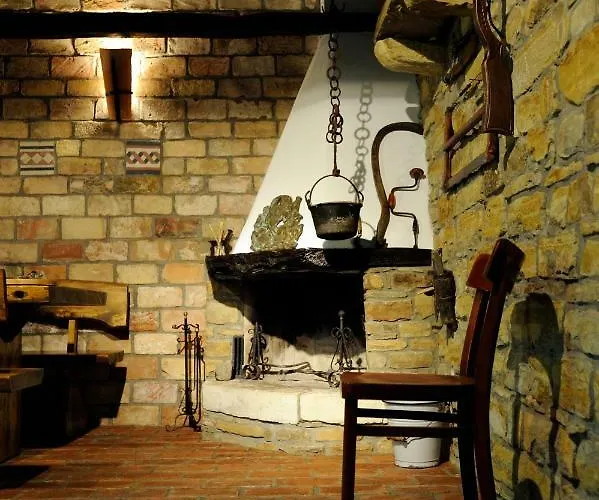 Traditional Istrian Stone House Konukevi