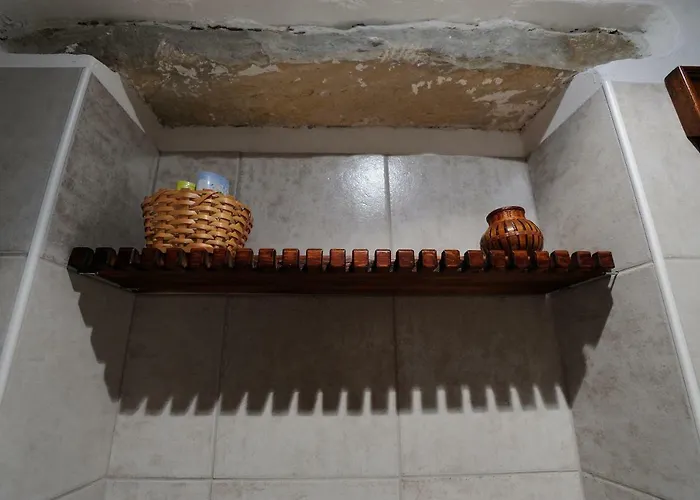 Traditional Istrian Stone House Konukevi 3*