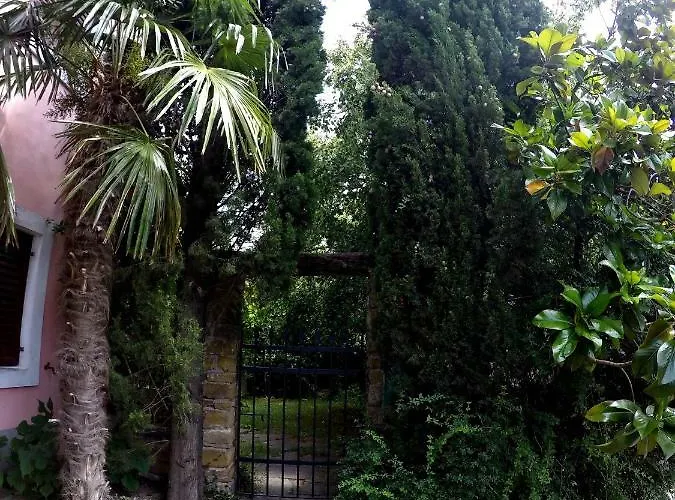 Traditional Istrian Stone House 3* Šmarje